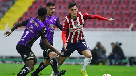 alineaciones de chivas contra mazatlán fútbol club|Chivas 4.